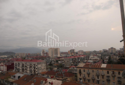 Квартира 3-комн 69 м² - Юрьевская, Батуми