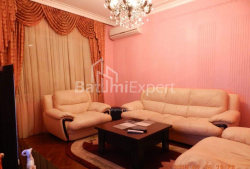 Квартира 3-комн 70 м² - Юрьевская, Батуми