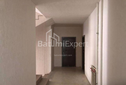 Квартира 4-комн 119 м² - Юрьевская, Батуми