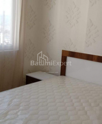 Квартира 4-комн 74 м² - Нико Пиросмани, Батуми