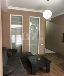 Квартира 3-комн 69 м² - Зураба Горгиладзе, Батуми