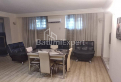 Квартира 5-комн 147 м² - Юрьевская, Батуми