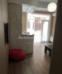 Квартира 3-комн 69 м² - Зураба Горгиладзе, Батуми