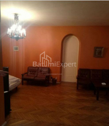 Квартира 4-комн 151 м² - Руставели, Батуми