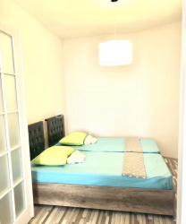 Квартира 4-комн 73 м² - Зураба Горгиладзе, Батуми