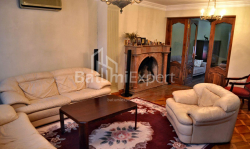 Квартира 6-комн 140 м² - Юрьевская, Батуми
