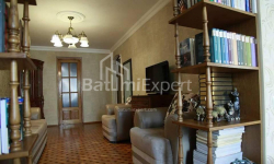 Квартира 3-комн 90 м² - Царя Парнаваза, Батуми