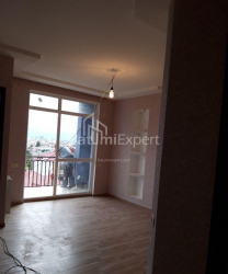 Квартира 3-комн 53 м² - Ангиса, Батуми