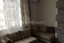 Квартира 2-комн 45 м² - Еквтиме Такаишвили, Батуми