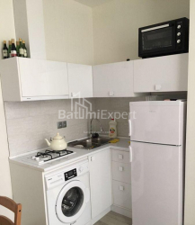 Квартира 2-комн 45 м² - Юрьевская, Батуми