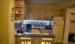 Квартира 3-комн 80 м² - Руставели, Батуми