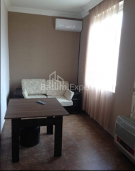 Квартира 2-комн 41 м² - Александра Грибоедова, Батуми