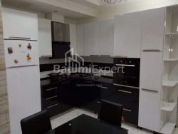 Квартира 4-комн 70 м² - Шерифа Химшиашвили, Батуми