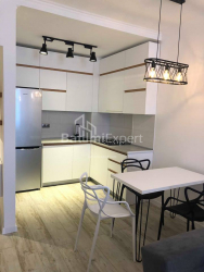 Квартира 3-комн 61 м² - Ильи Чавчавадзе, Батуми