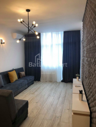Квартира 3-комн 61 м² - Ильи Чавчавадзе, Батуми