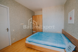 Квартира 2-комн 67 м² - Шерифа Химшиашвили, Батуми