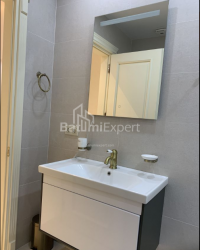 Квартира 3-комн 82 м² - Еквтиме Такаишвили, Батуми