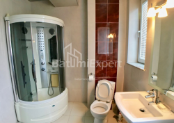 Квартира 3-комн 160 м² - Зураба Горгиладзе, Батуми