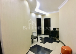 Квартира 3-комн 160 м² - Зураба Горгиладзе, Батуми