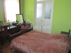 Частный дом 6-комн 4000 м² - Давида Агмашенебели, Кобулети