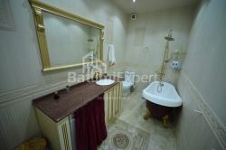 Квартира 3-комн 84 м² - Руставели, Батуми