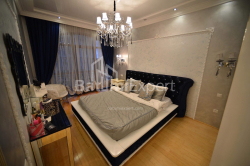 Квартира 3-комн 84 м² - Руставели, Батуми