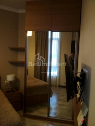 Квартира 43 м² - Зураба Горгиладзе, Батуми, Грузия