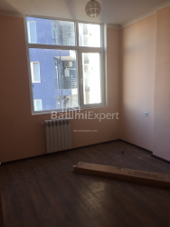 Квартира 3-комн 76 м² - Нико Пиросмани, Батуми