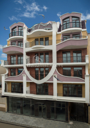 Квартира 2-комн 60.8 м² - Исрафила Джинчарадзе, Батуми