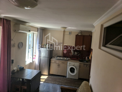 Квартира 2-комн 30 м² - Зураба Горгиладзе, Батуми