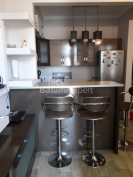 Квартира 2-комн 60 м² - Зураба Горгиладзе, Батуми