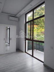 Частный дом 5-комн 180 м² - Петре Ибери, Гонио