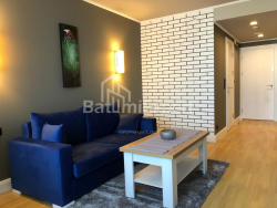 Квартира 2-комн 44 м² - Шерифа Химшиашвили, Батуми