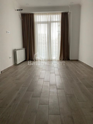 Квартира 2-комн 48 м² - Зураба Горгиладзе, Батуми