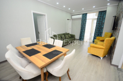 Квартира 4-комн 91 м² - Зураба Горгиладзе, Батуми