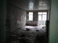 Квартира 2-комн 40 м² - Вахтанга Горгасали, Батуми