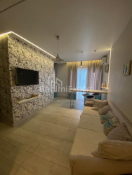 Квартира 2-комн 50 м² - Ангиса, Батуми